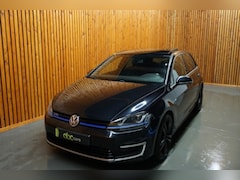 Volkswagen Golf - 1.4 TSI GTE DSG/ NAVI/ PANORAMADAK