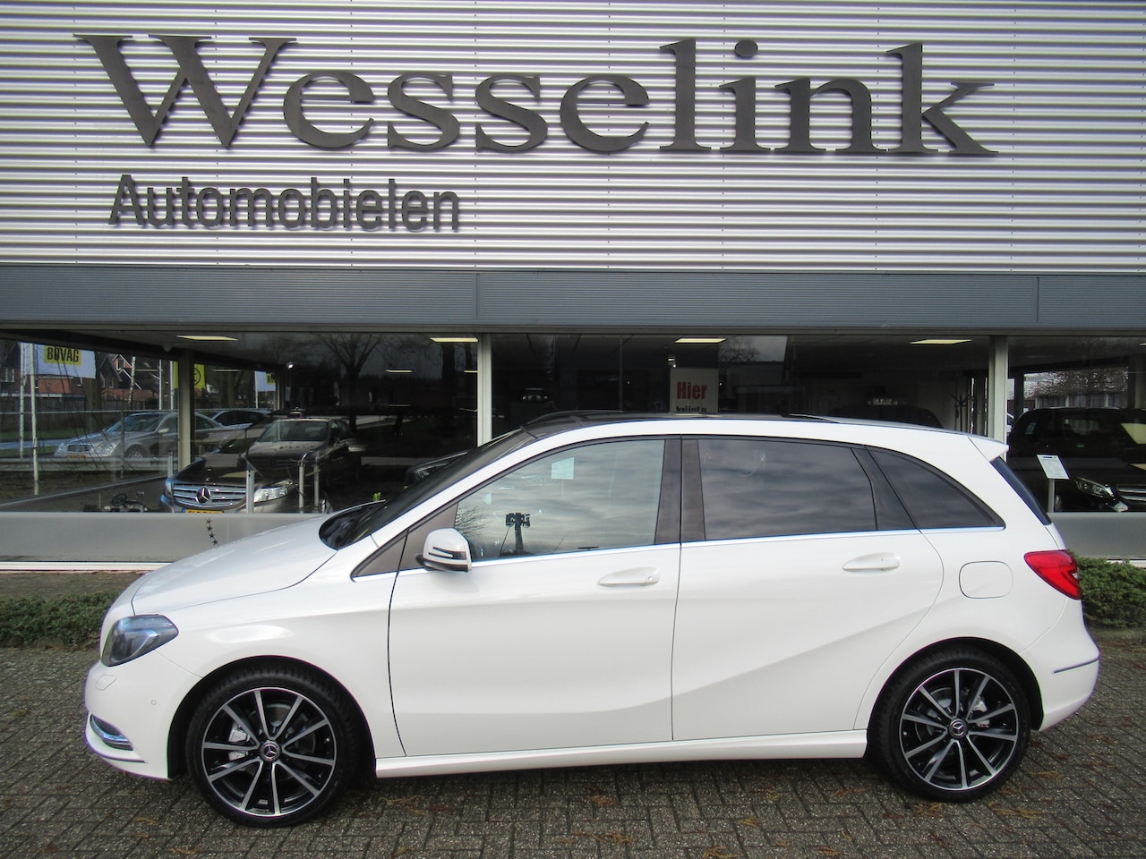 Mercedes-Benz B-klasse - 180 Ambition/Panoramadak - AutoWereld.nl