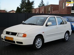 Volkswagen Polo - 1.6 Sedan 157dkm APK 03-2026