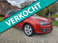 Ford Focus - 1.6-16v AUTOMAAT/leer/AIRCO/cruise