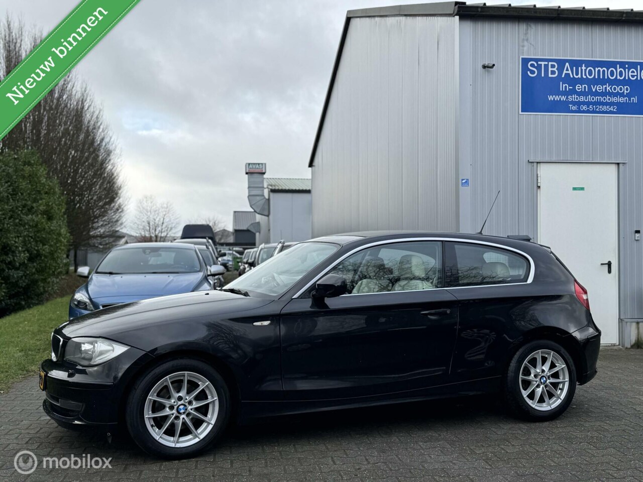 BMW 1-serie - 116d Corporate Business Line 116d Corporate Business Line, Leder, Nieuwe apk - AutoWereld.nl