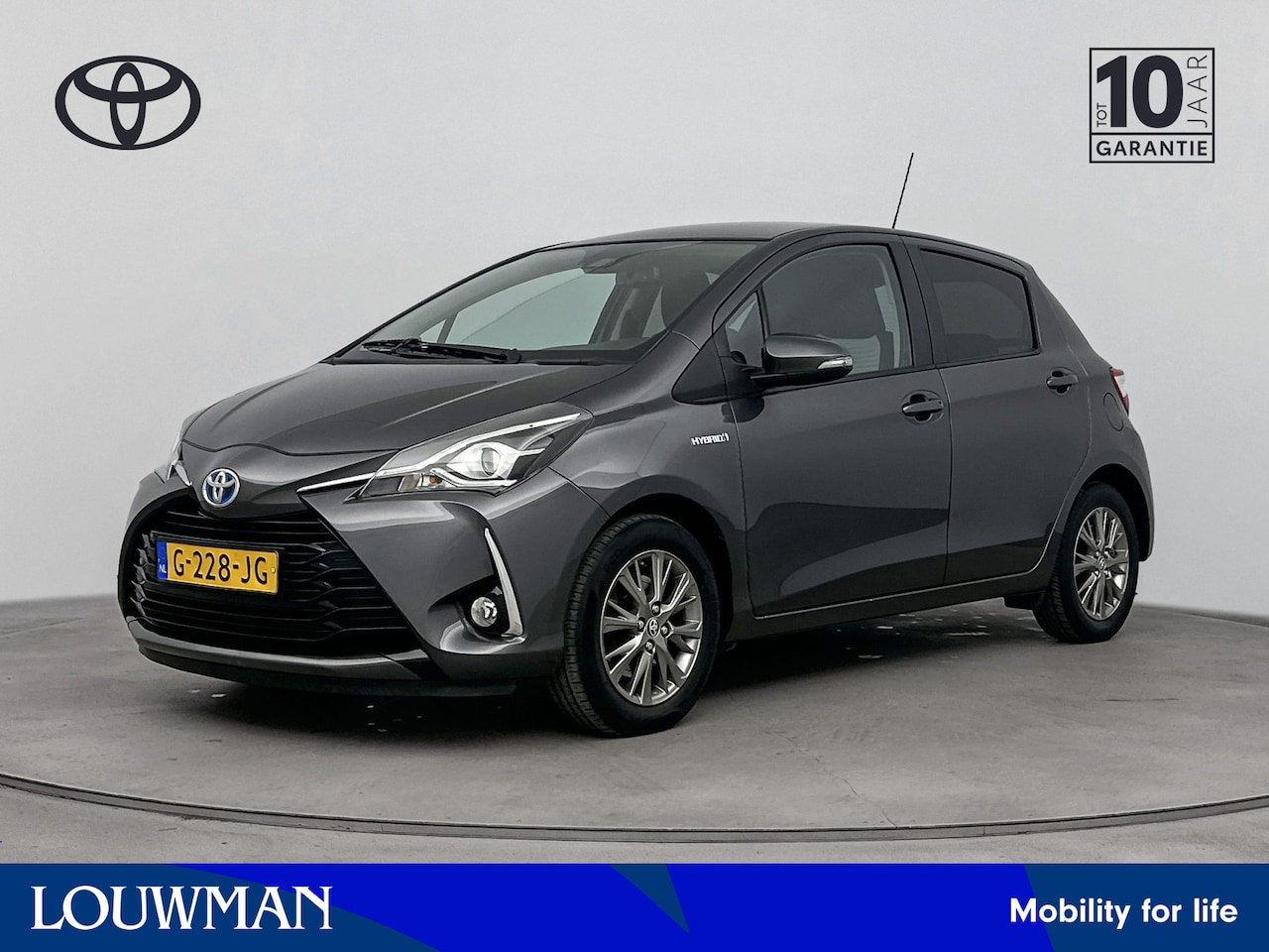 Toyota Yaris - 1.5 Hybrid Dynamic | NL-Auto | Navigatie | - AutoWereld.nl