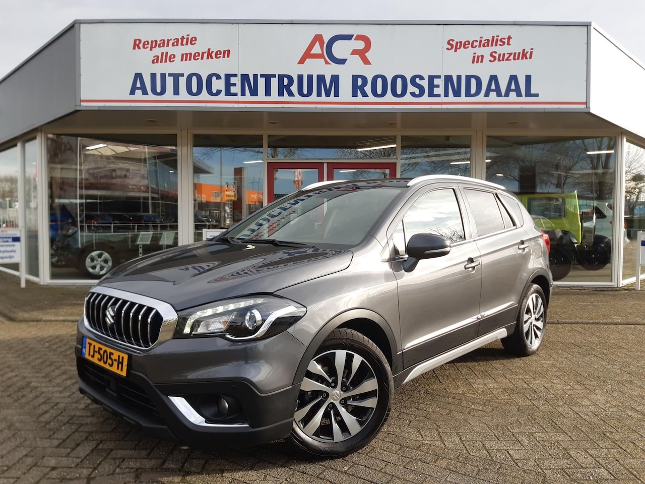 Suzuki S-Cross - 1.4 Boosterjet Style AUTOMAAT TREKHAAK SCHUIFDAK NAVI LEER KEYLESS STOELVERWARMING CAMERA - AutoWereld.nl