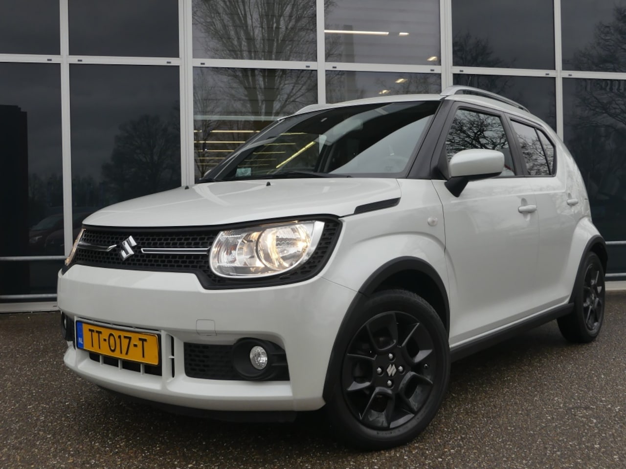 Suzuki Ignis - 1.2 Select | Eerste eigenaar | Camera | Navigatie - AutoWereld.nl