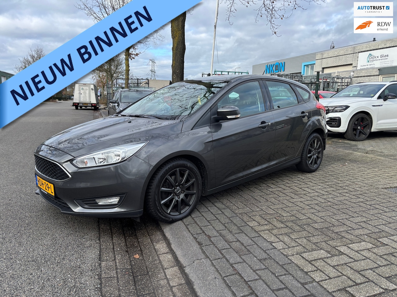 Ford Focus - 1.0 Trend GREY UITVOERING UIT 2016 - AutoWereld.nl