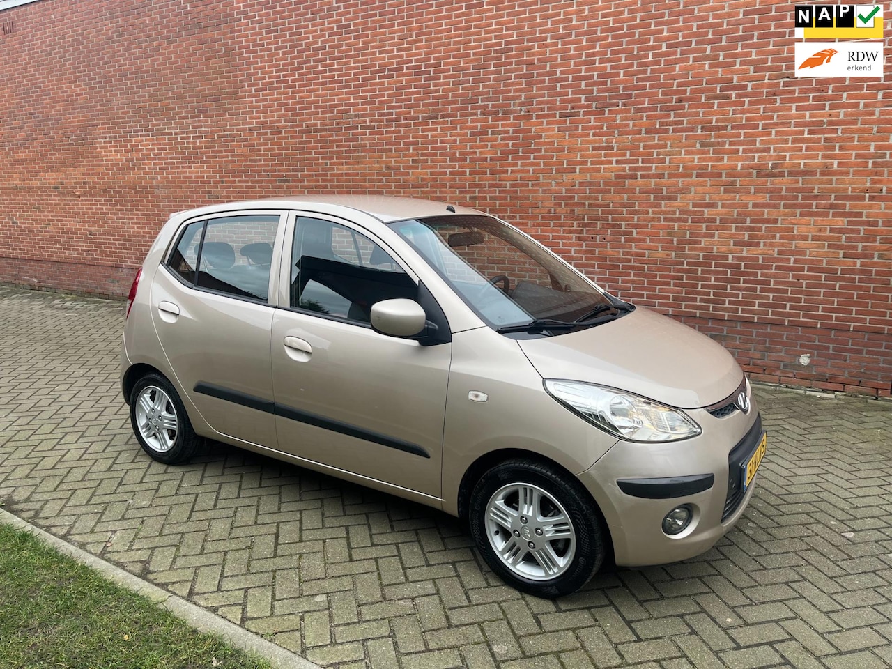 Hyundai i10 - 1.25i i-Catcher Airco - AutoWereld.nl