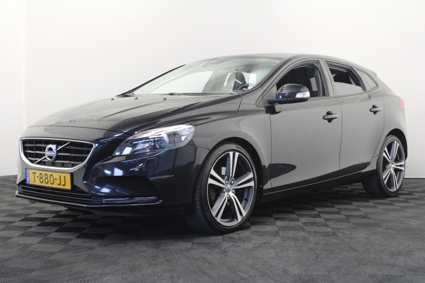 Volvo V40 - 1.6 T2 Summum |Navi|Stoelverwarming| - AutoWereld.nl