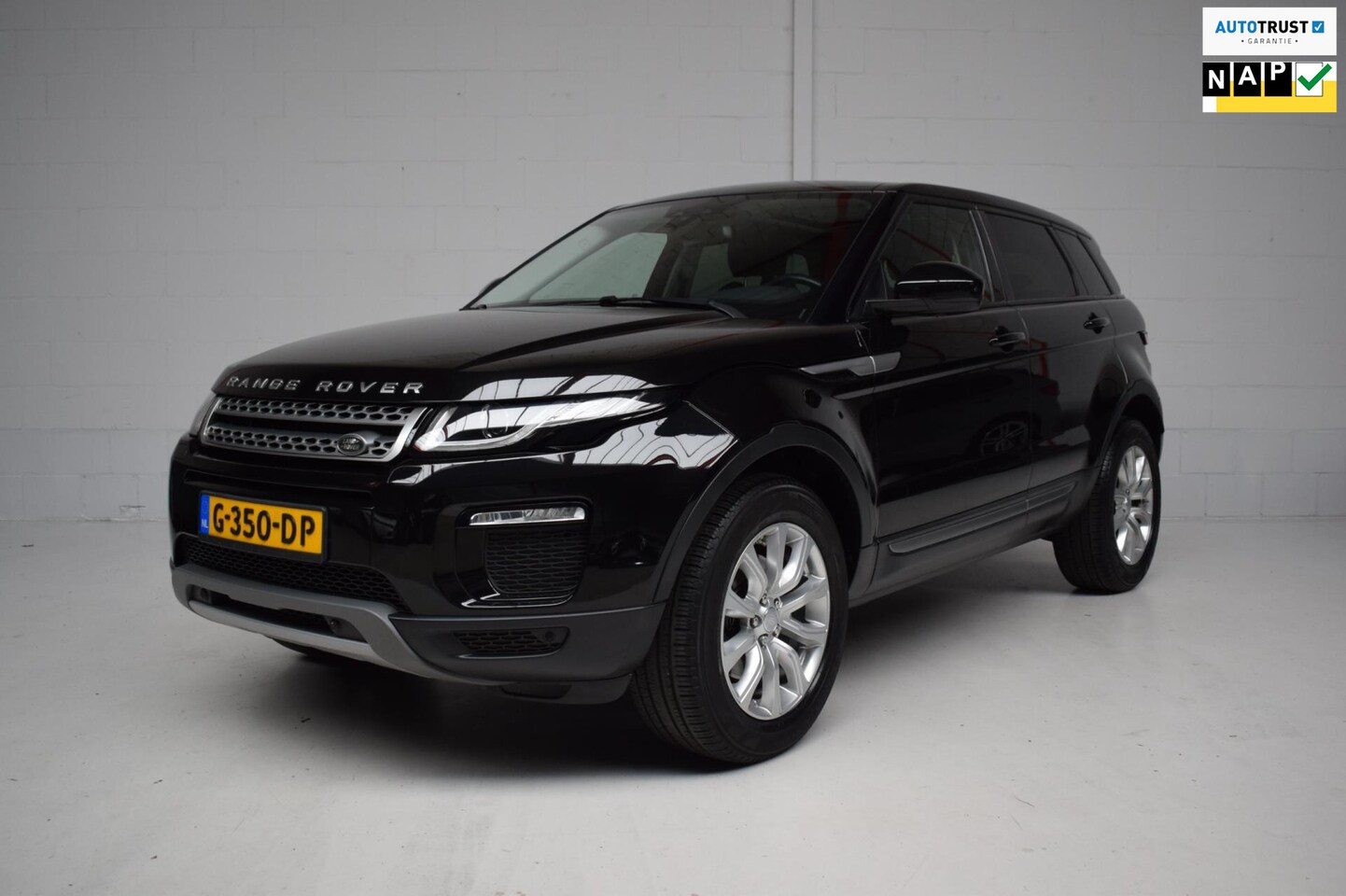 Land Rover Range Rover Evoque - 2.0 Si4 241PK AUT PANORAMADAK / LEER / LED / CAMERA / STOELVERWARMING - AutoWereld.nl