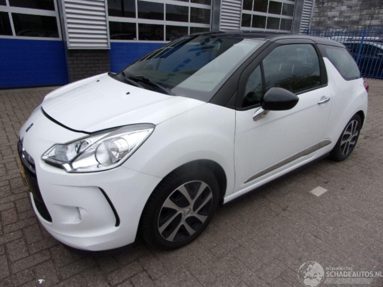 Citroën DS3 - 1.2 VTi Chic 1.2 VTI CHIC - AutoWereld.nl