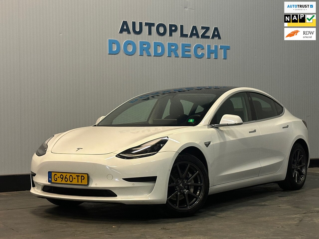 Tesla Model 3 - Standard RWD Plus 60 kWh TREKHAAK - AutoWereld.nl