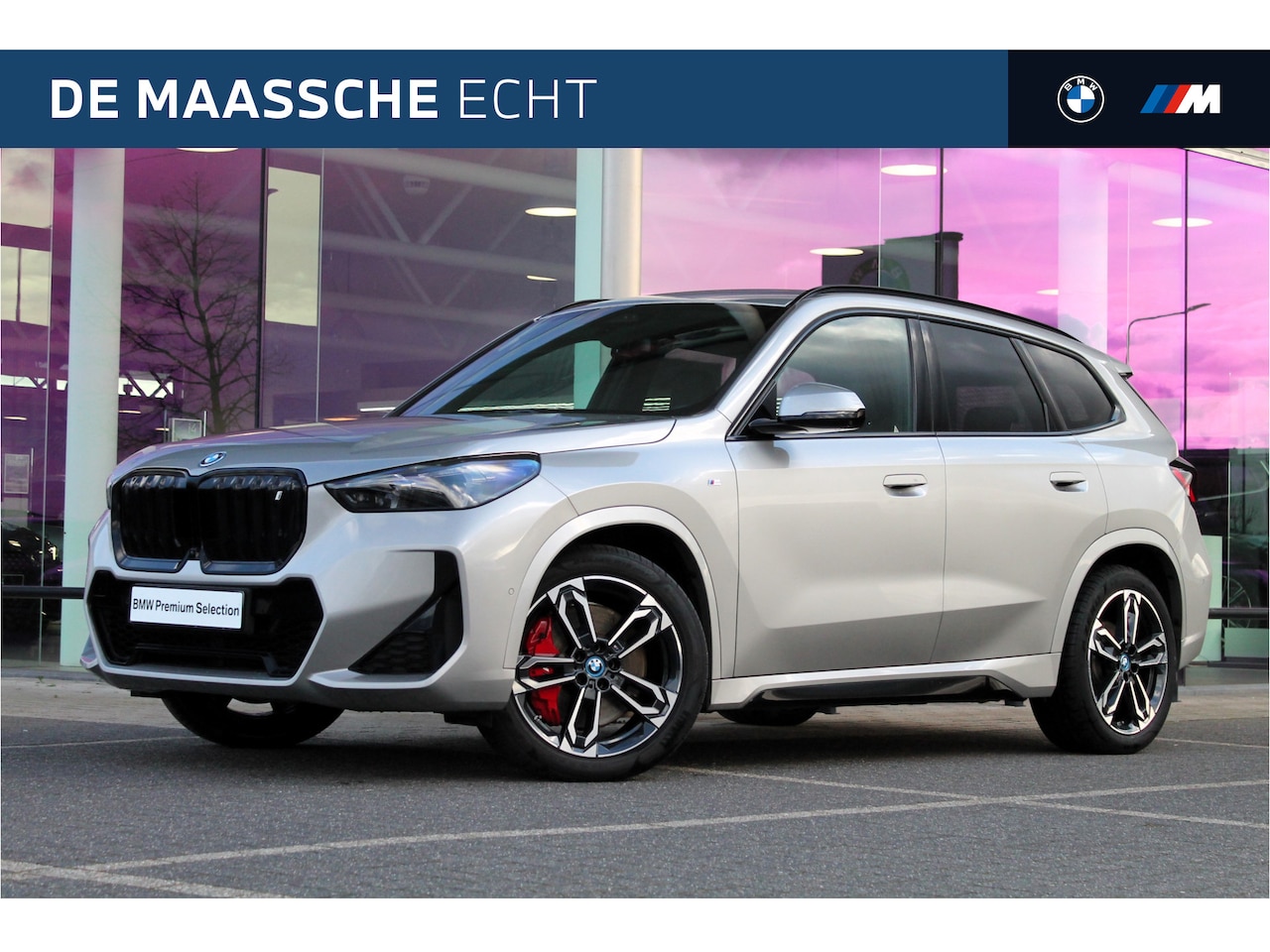 BMW iX1 - xDrive30 High Executive M Sport / Sportstoelen / Stoelverwarming / Adaptieve LED / Verwarm - AutoWereld.nl