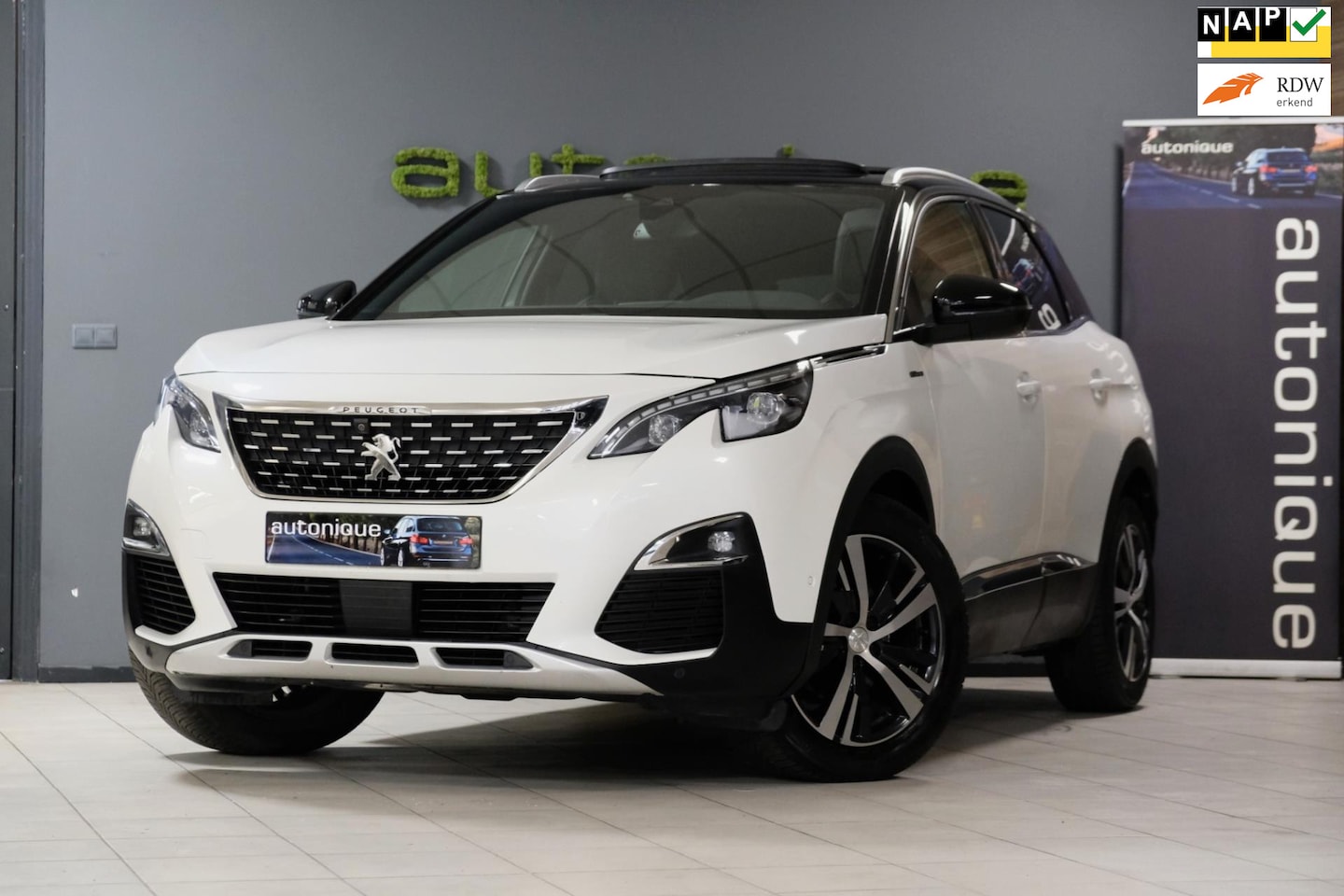 Peugeot 3008 - 1.6 PureTech GT Line 181pk! |PANORAMADAK| Afn. Trekhaak/Navi/Camera 95dkm!! - AutoWereld.nl