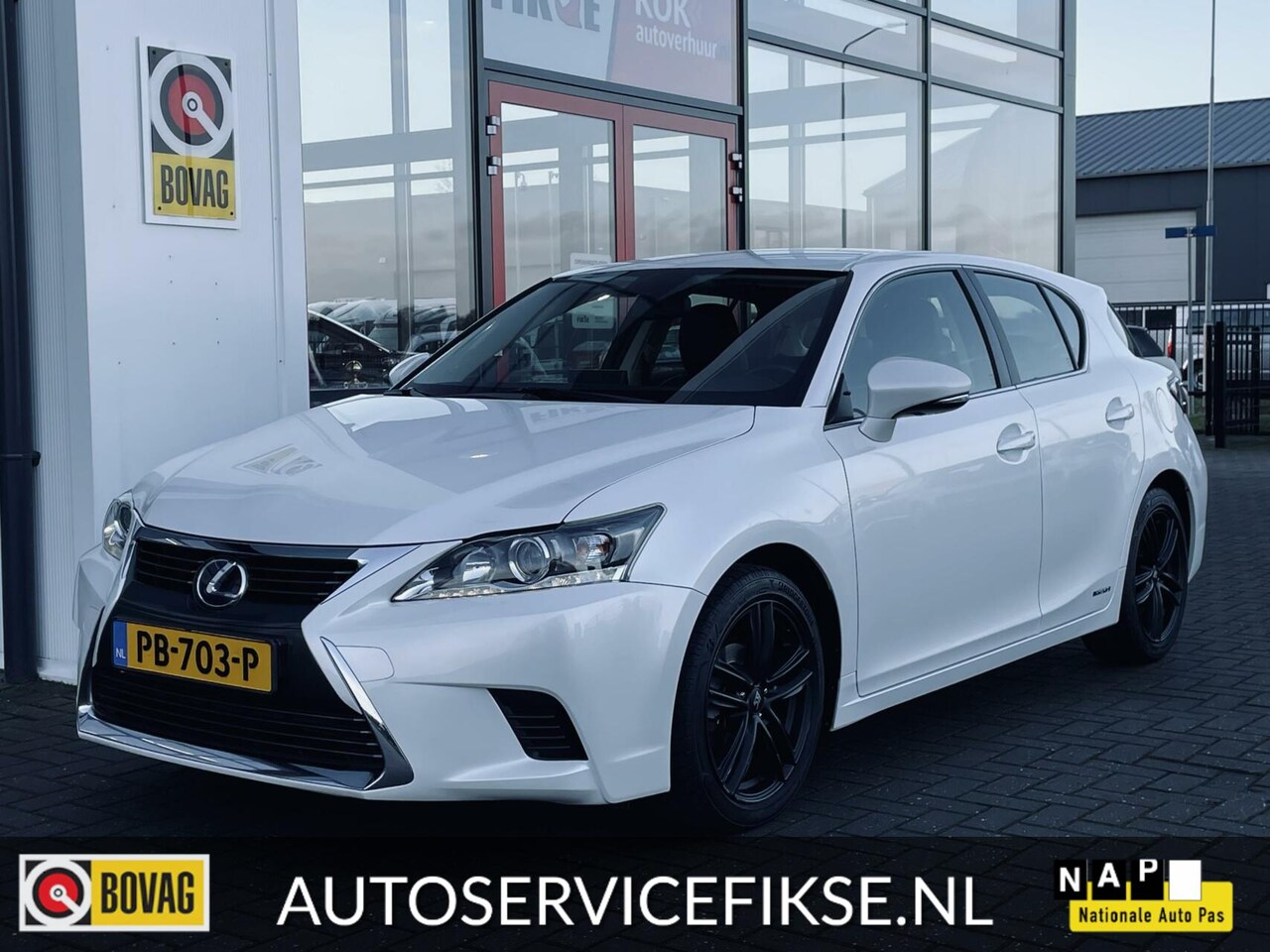 Lexus CT 200h - ZWART LEER - STOELVERW. - DEALER ONDERHOUDEN - AutoWereld.nl