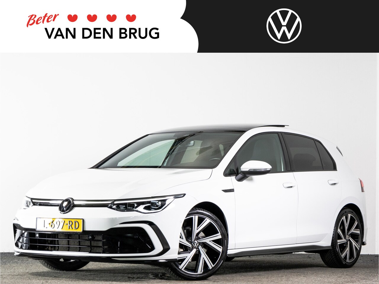 Volkswagen Golf Plus - R-Line 1.5 TSI 150pk Automaat | Led-Plus | Panoramadak | Navigatie | Trekhaak | Adaptieve - AutoWereld.nl