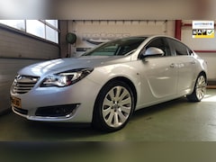 Opel Insignia - 1.4 T EcoFLEX Business+ Facelift/Trekhaak/Led/Xenon