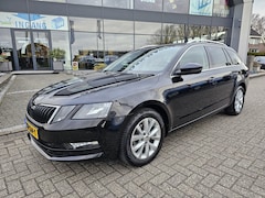 Skoda Octavia Combi - 1.6 TDI Greentech Clever Edition Automaat * Eerste Eigenaar