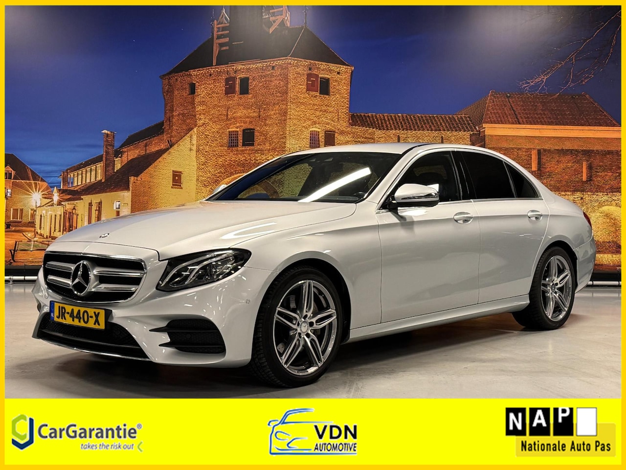 Mercedes-Benz E-klasse - 200 AMG Automaat Leer Widescreen Camera - AutoWereld.nl