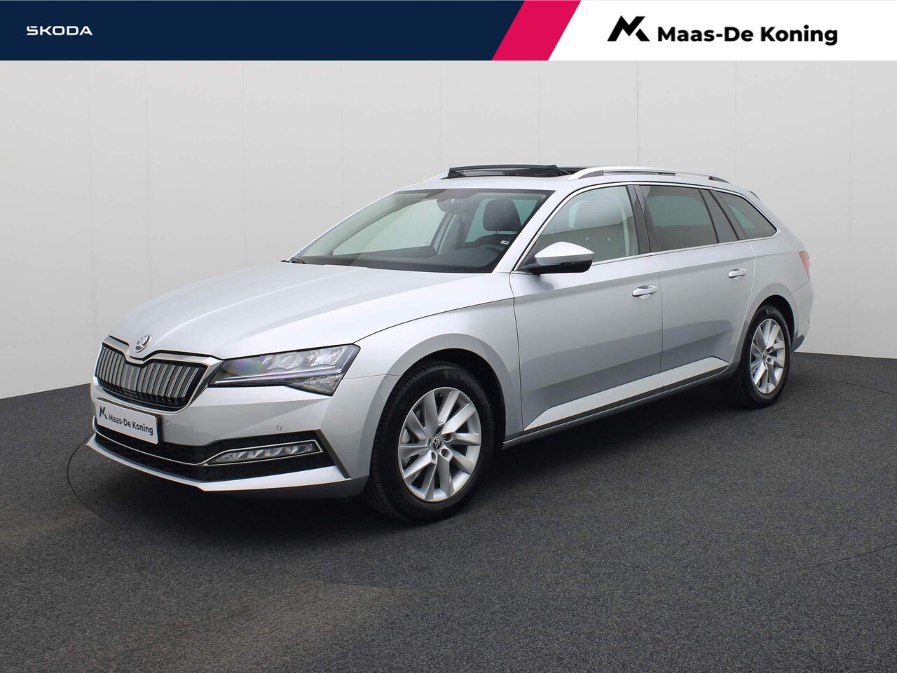 Skoda Superb Combi - 1.4TSIiV 160kW/218PK Business Edition DSG · Navigatie · Parkeersensoren + camera · App con - AutoWereld.nl