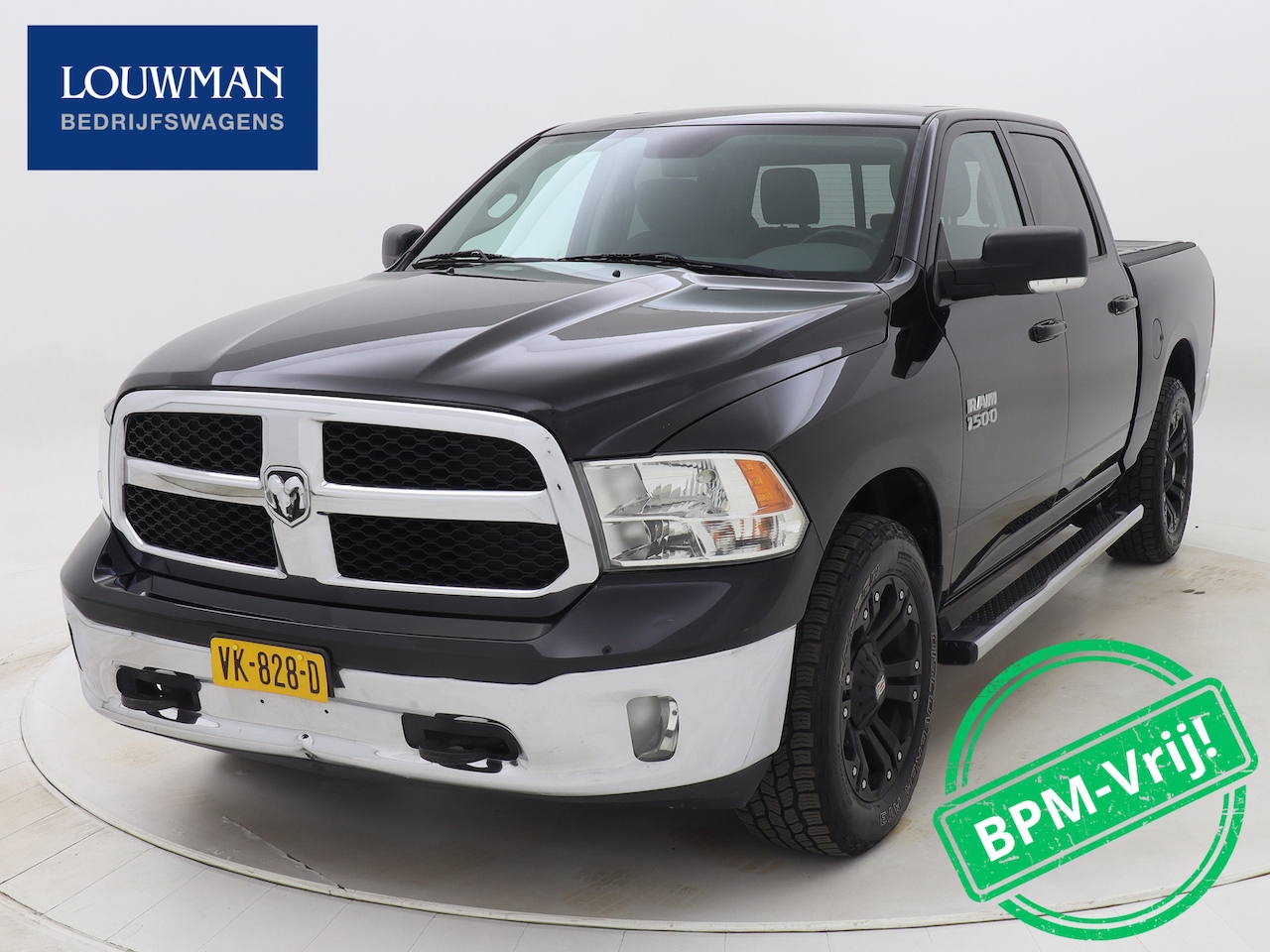 Dodge Ram 1500 - 3.6 V6 Quad Cab 6'4 309PK Schuifdak Navigatie 3500KG Trekhaak Cruise Control Panoramadak - AutoWereld.nl