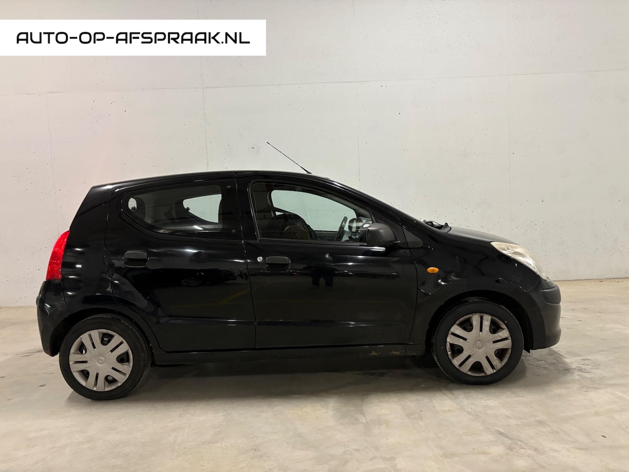 Nissan Pixo - 1.0 Look 5drs. APK t/m 2026 Stuurbekrachtiging - AutoWereld.nl