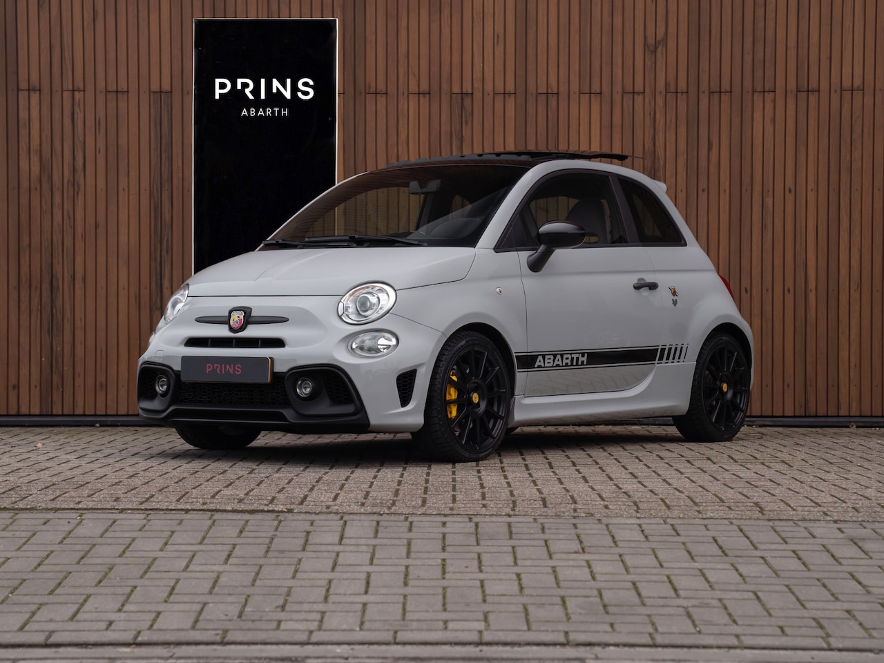 Abarth 595 - Competizione | 2e eig | Prins onderhouden | Pano-dak | Sperdiff. | Carbon Sabelt | Pack Pe - AutoWereld.nl