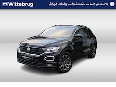 Volkswagen T-Roc - 1.5 TSI 150pk Sport Business R DSG Automaat Panorama dak / Navigatie / R-Line / LM 17 inch