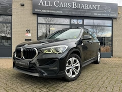 BMW X1 - XDrive25e High Executive / panoramadak / leder/ led / 1e eigenaar