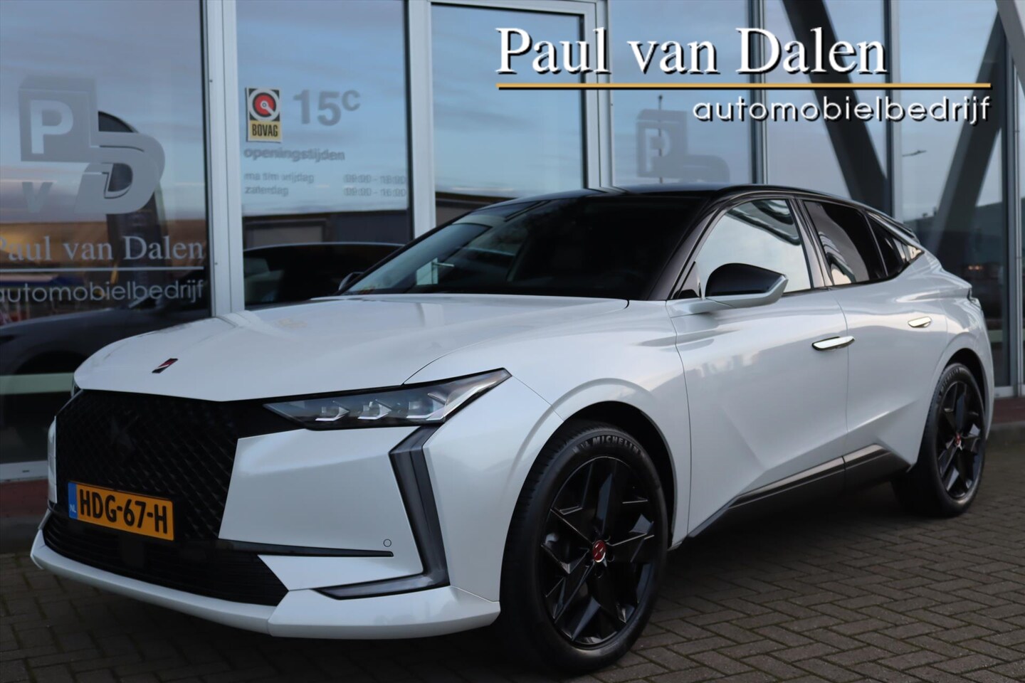 DS 4 - 1.2T 130PK AUTOMAAT PERFORMANCE LINE+ Navi | Smart Touch | Camera | 19 Inch Lm | Matrix Le - AutoWereld.nl