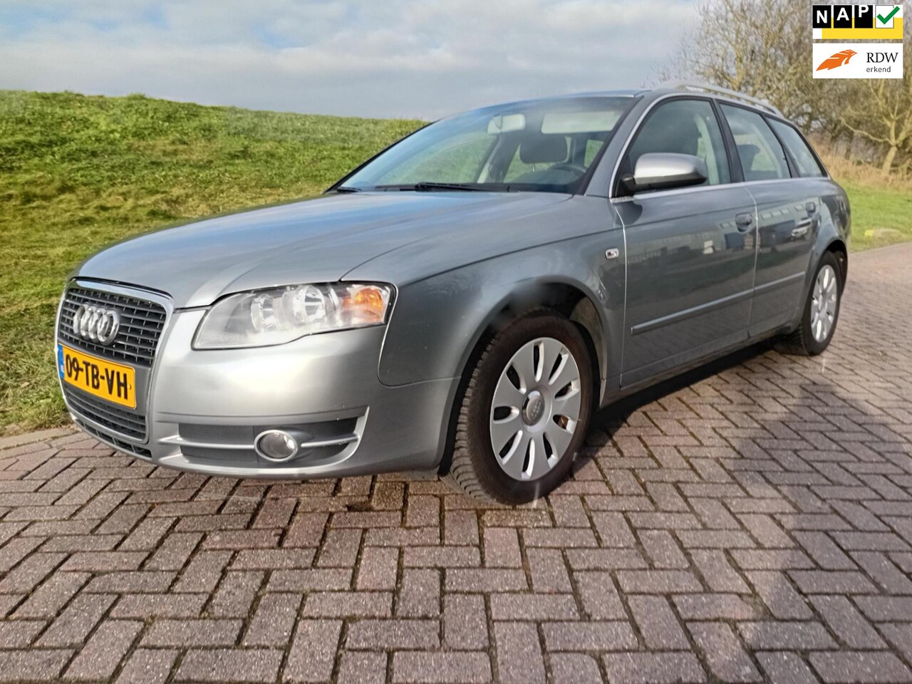 Audi A4 Avant - 2.0i Pro Line Business Cruise Climate Navi Dealer Onderhouden in nw staat - AutoWereld.nl