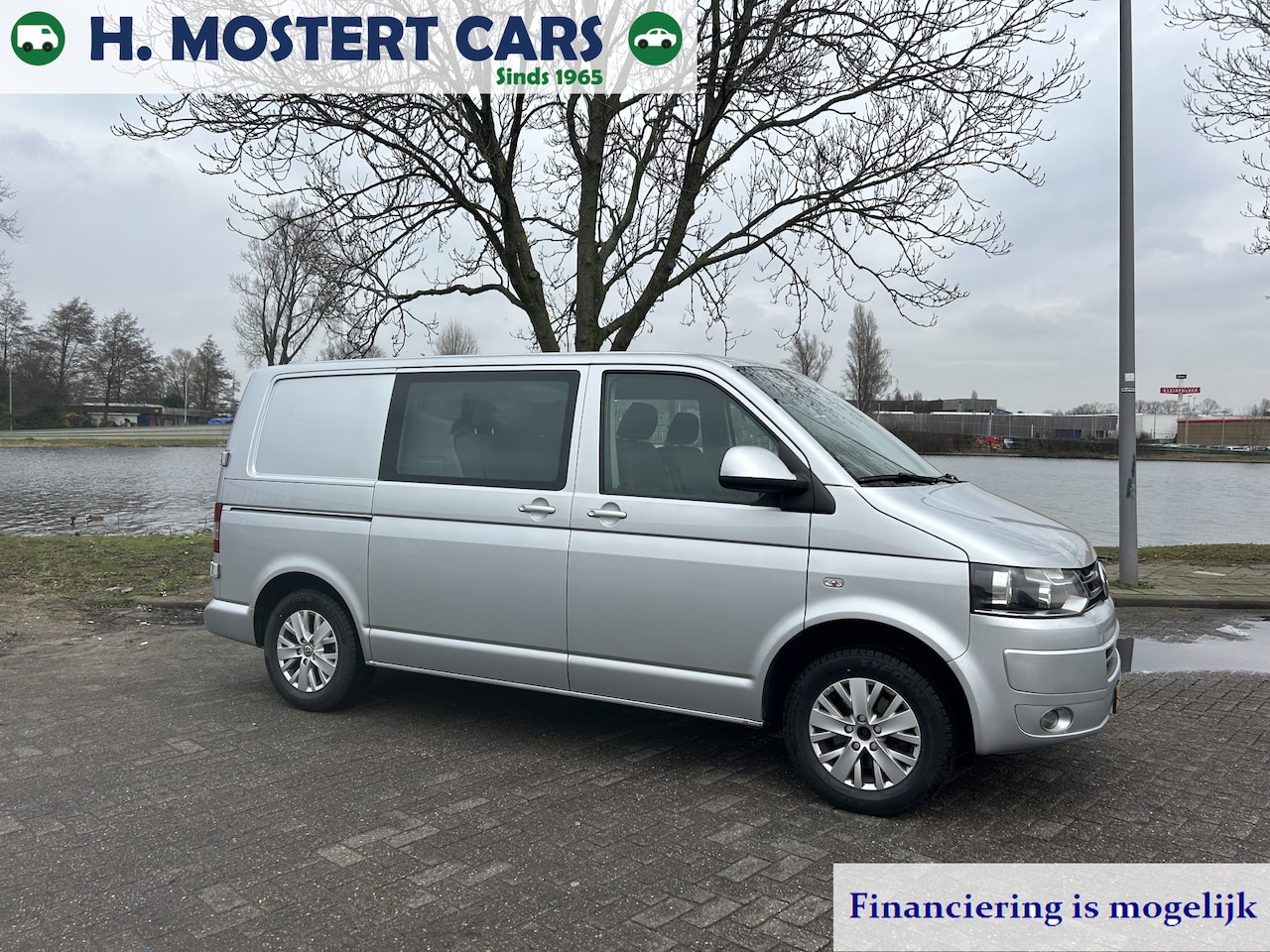 Volkswagen Transporter - 2.0 TDI L1H1 T800 DC Comfortline * EURO 5 * NIEUWE APK * AIRCO * TREKHAAK * DUBBEL CABINE - AutoWereld.nl