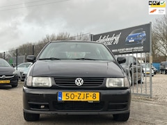 Volkswagen Polo - 1.4 Inruil koopje 5-DRS Airco