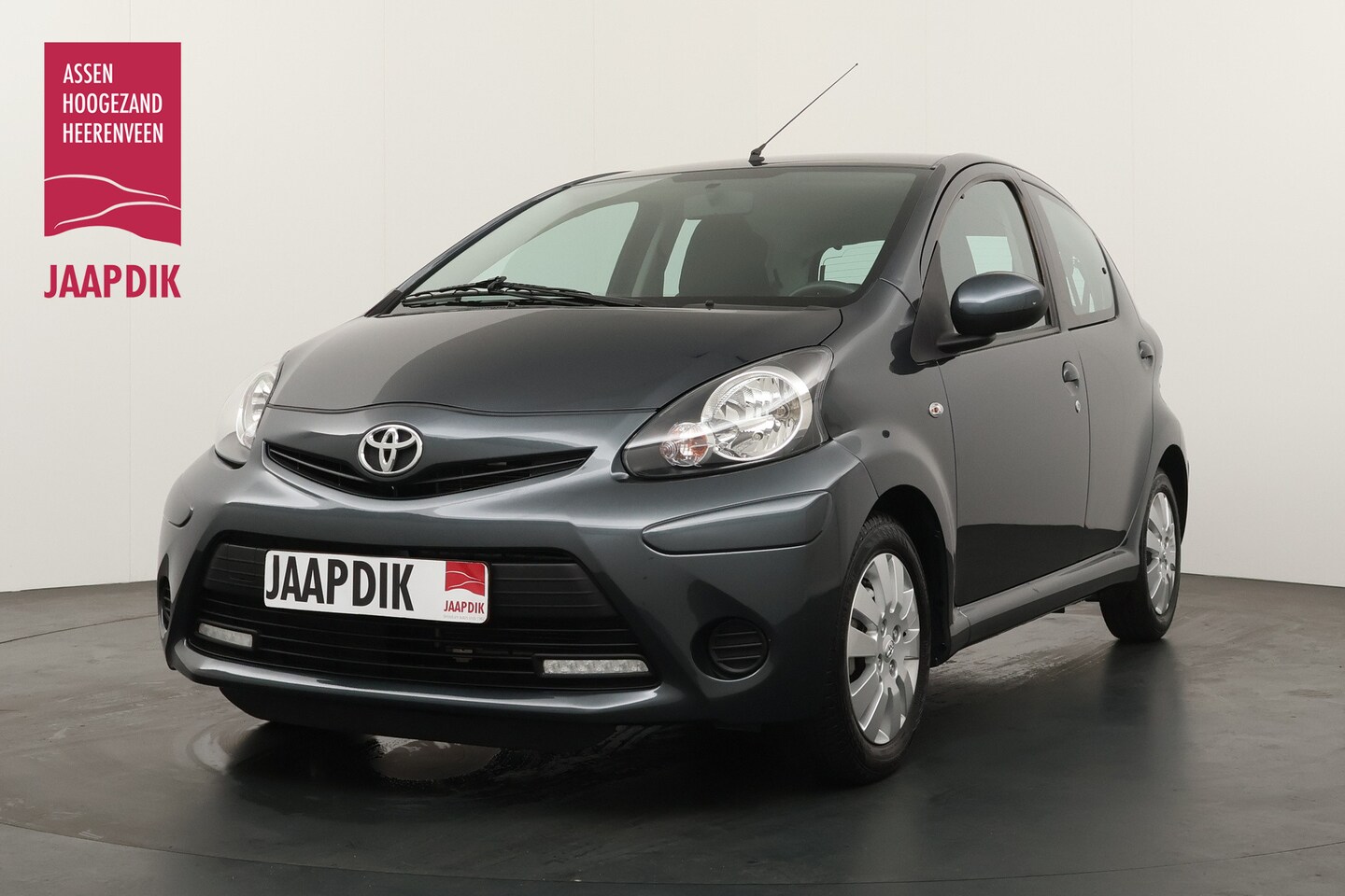 Toyota Aygo - BWJ 2014 1.0 VVT-i 68 PK Aspiration / UNIEKE KM STAND / AUTOMAAT / AIRCO / LMV / CD SPELER - AutoWereld.nl