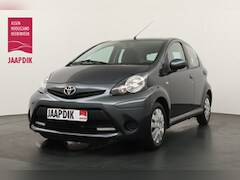 Toyota Aygo - BWJ 2014 1.0 VVT-i 68 PK Aspiration / UNIEKE KM STAND / AUTOMAAT / AIRCO / LMV / CD SPELER