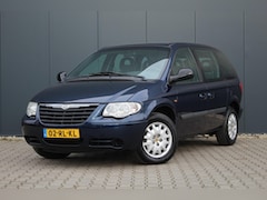 Chrysler Voyager - 3.3i V6 SE Luxe | Automaat | 7 Persoons | Trekhaak | Clima / Cruise control | NAP | APK |