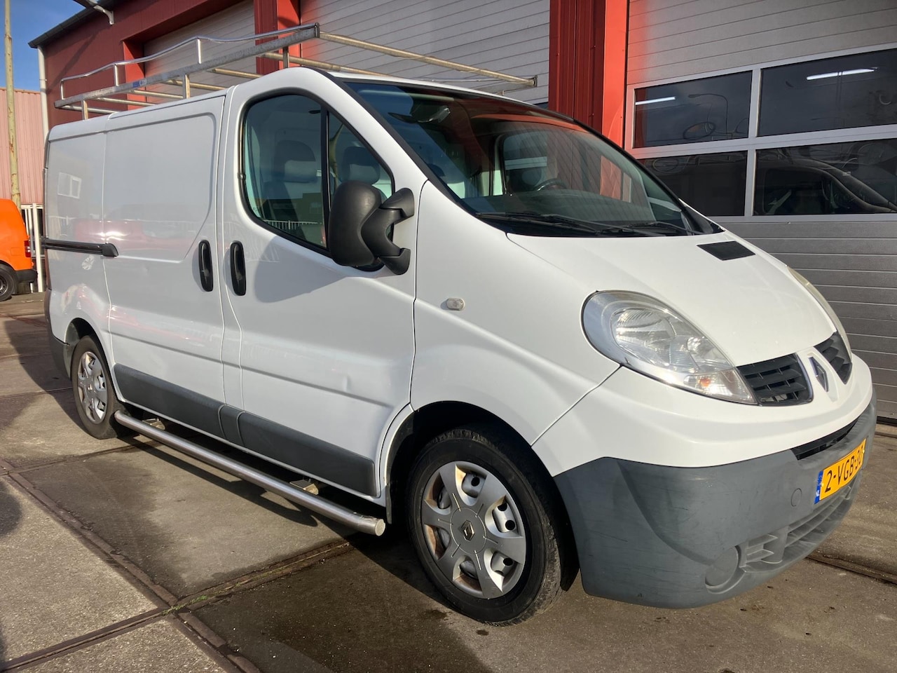 Renault Trafic - 2.0 dCi T27 L1H1 Générique 2.0 dCi T27 L1H1 Générique - AutoWereld.nl