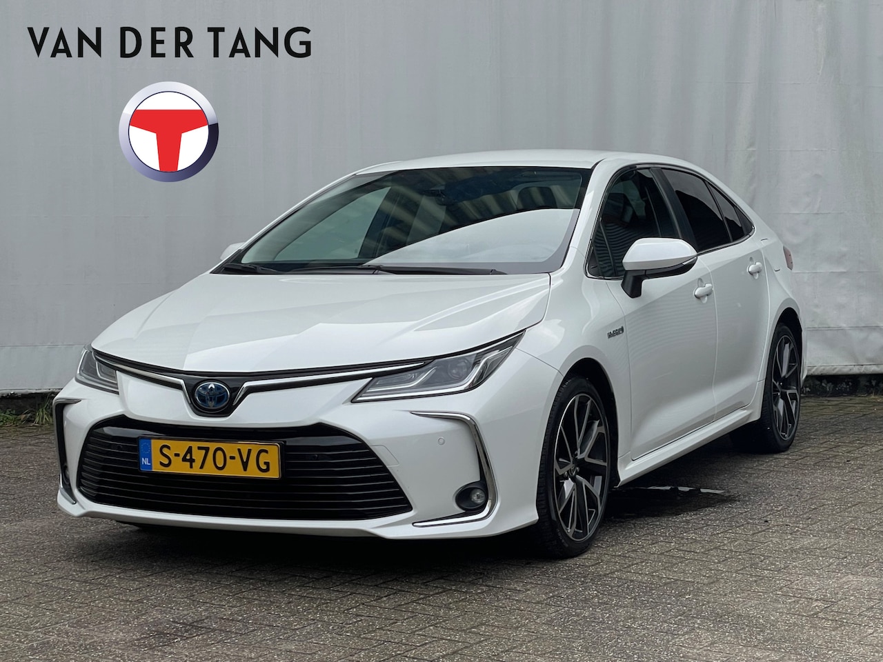 Toyota Corolla - 1.8 Hybrid Executive 1.8 Hybrid Executive - AutoWereld.nl