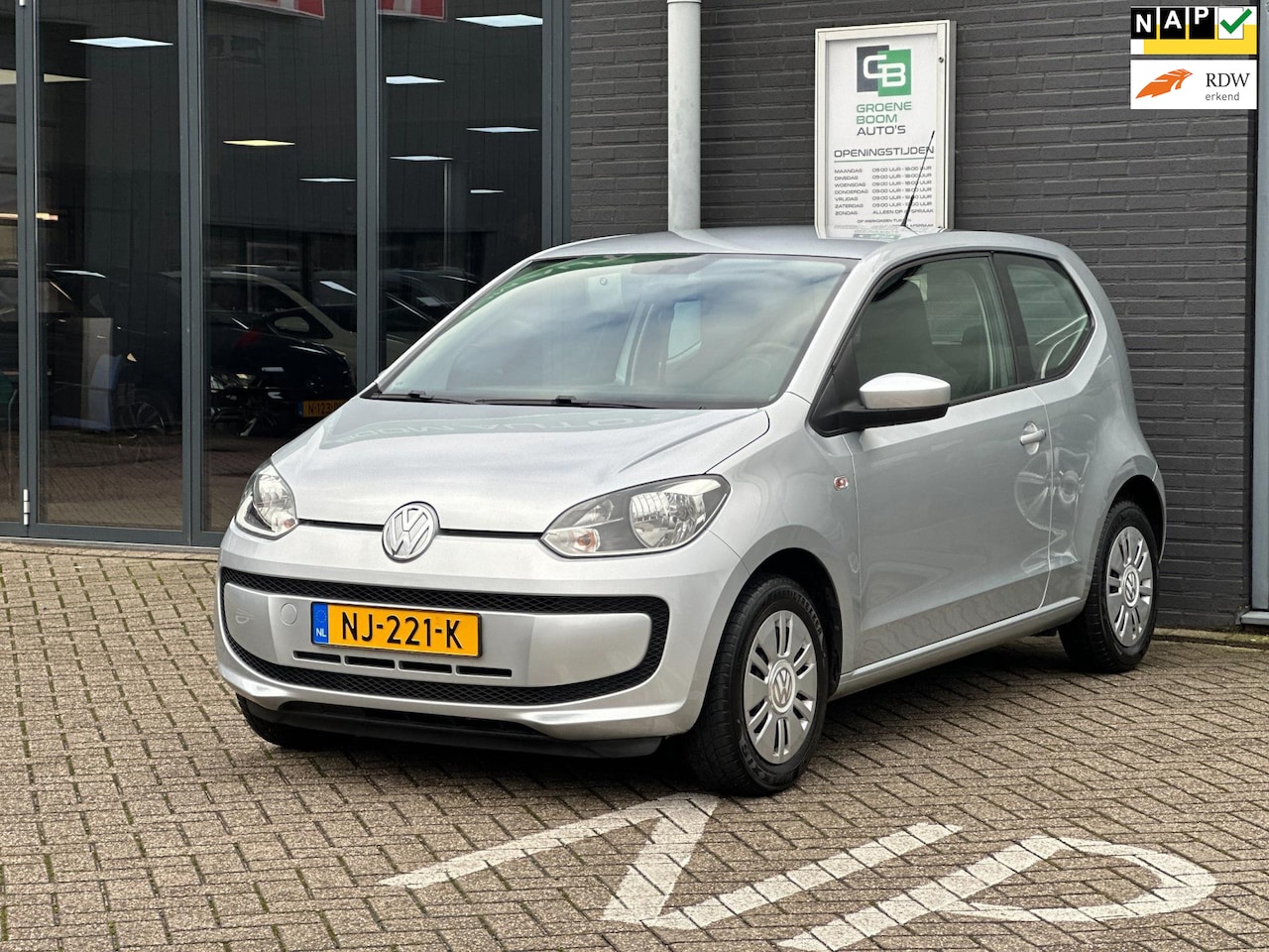 Volkswagen Up! - 1.0 move up!/AIRCO/NETTE STAAT/APK-10-2025!! - AutoWereld.nl