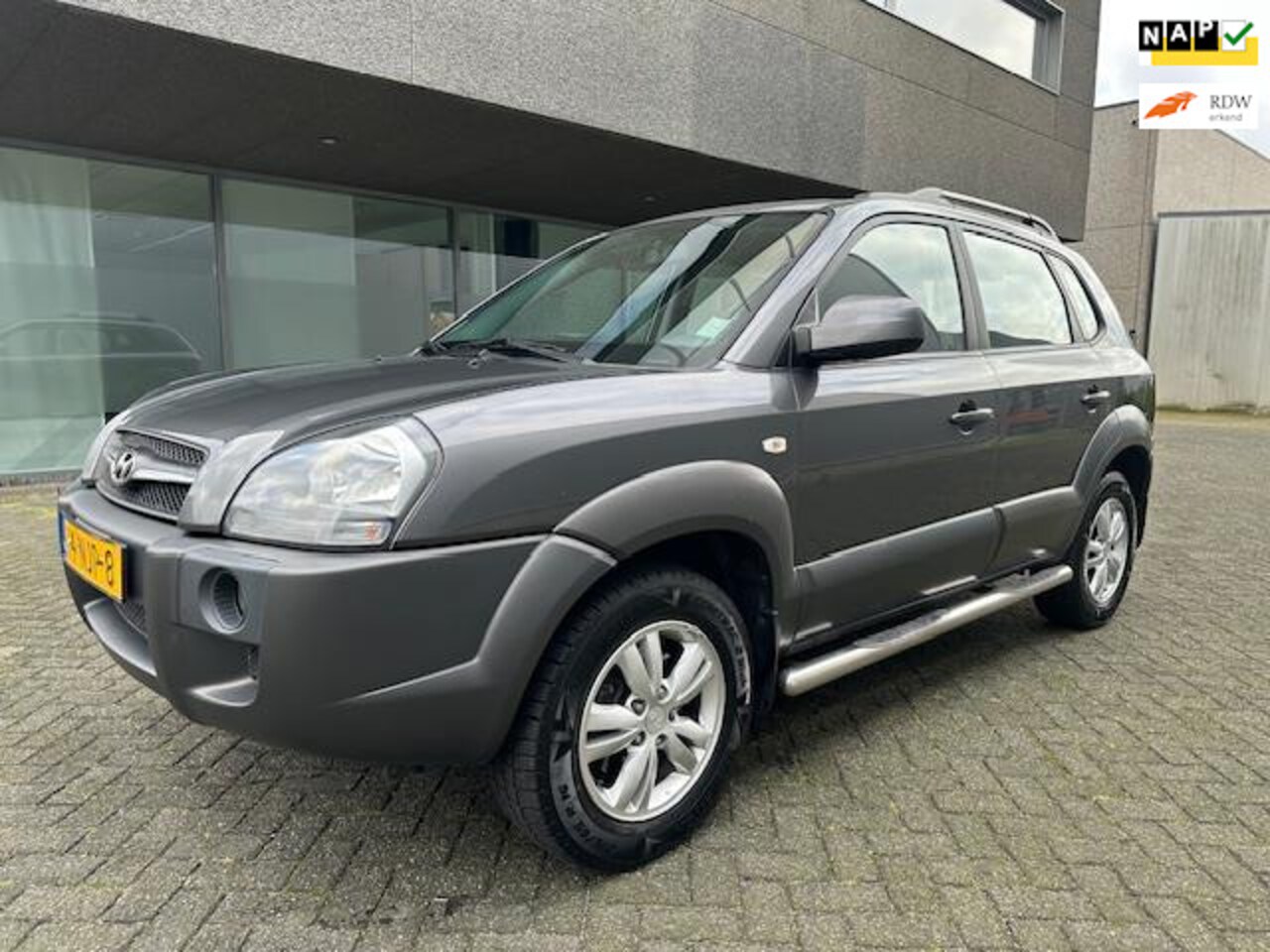 Hyundai Tucson - 2.0i Dynamic AIRCO BJ 2-2009 APK 7-2025 - AutoWereld.nl