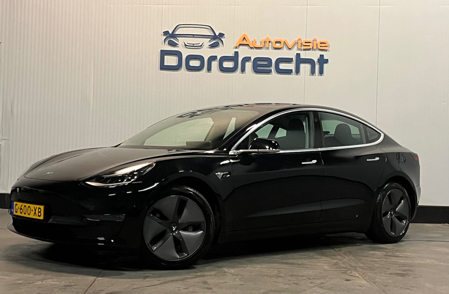 Tesla Model 3 - Long Range RWD Long Range AWD 75 kWh - AutoWereld.nl