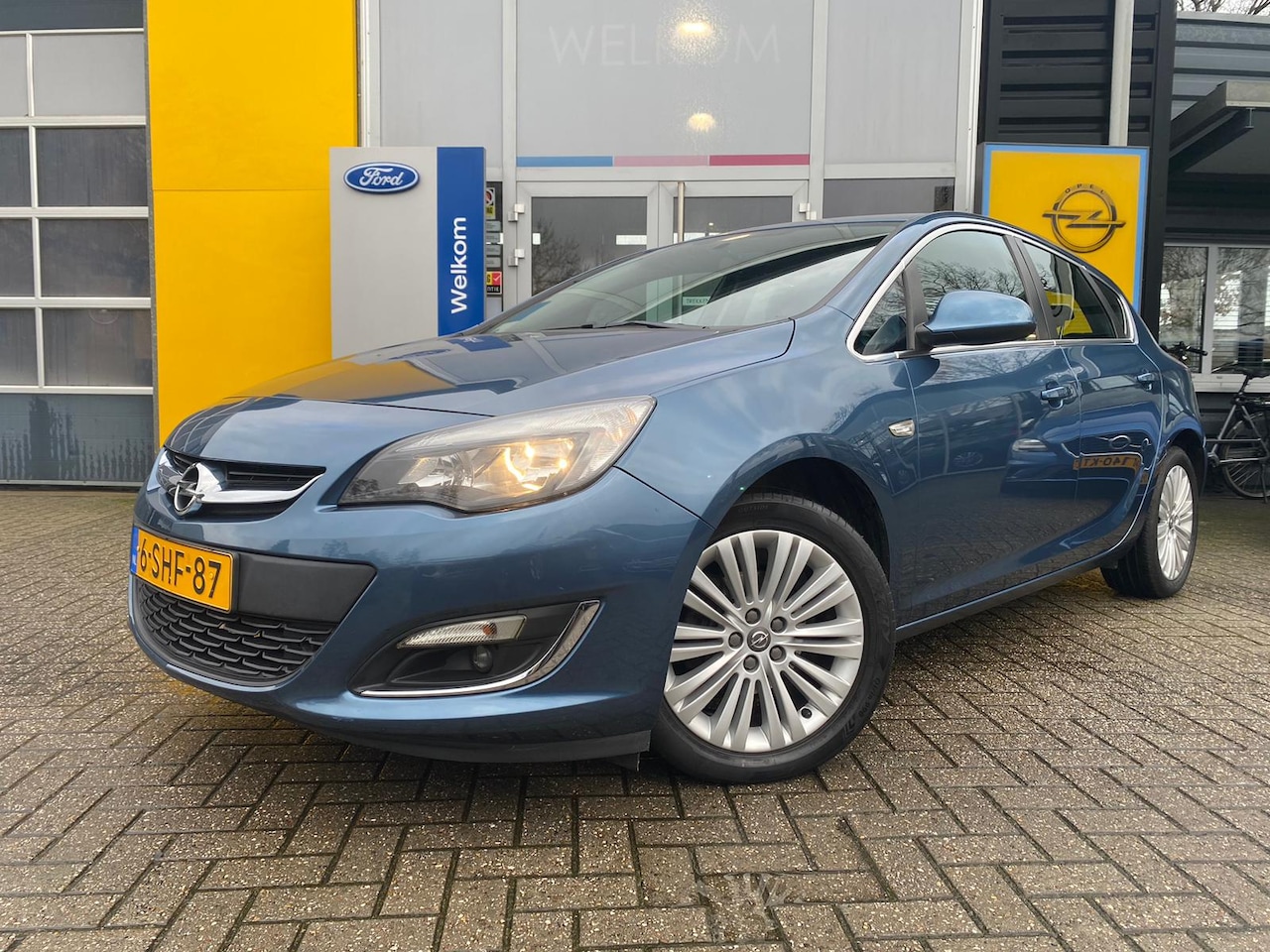 Opel Astra - 1.4 Design Edition | TREKHAAK| NAVIGATIE| AIRCO| CRUISE CONTROL| BLUETOOTH| PARKEERSENSORE - AutoWereld.nl