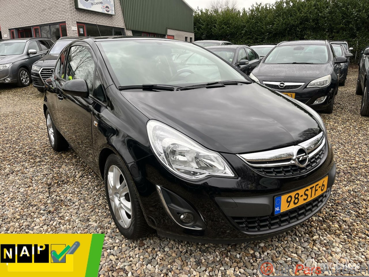 Opel Corsa - 1.2 EcoFlex BlitZ LPG 1.2 EcoFlex BlitZ LPG,Airco,2de eigenaar! - AutoWereld.nl