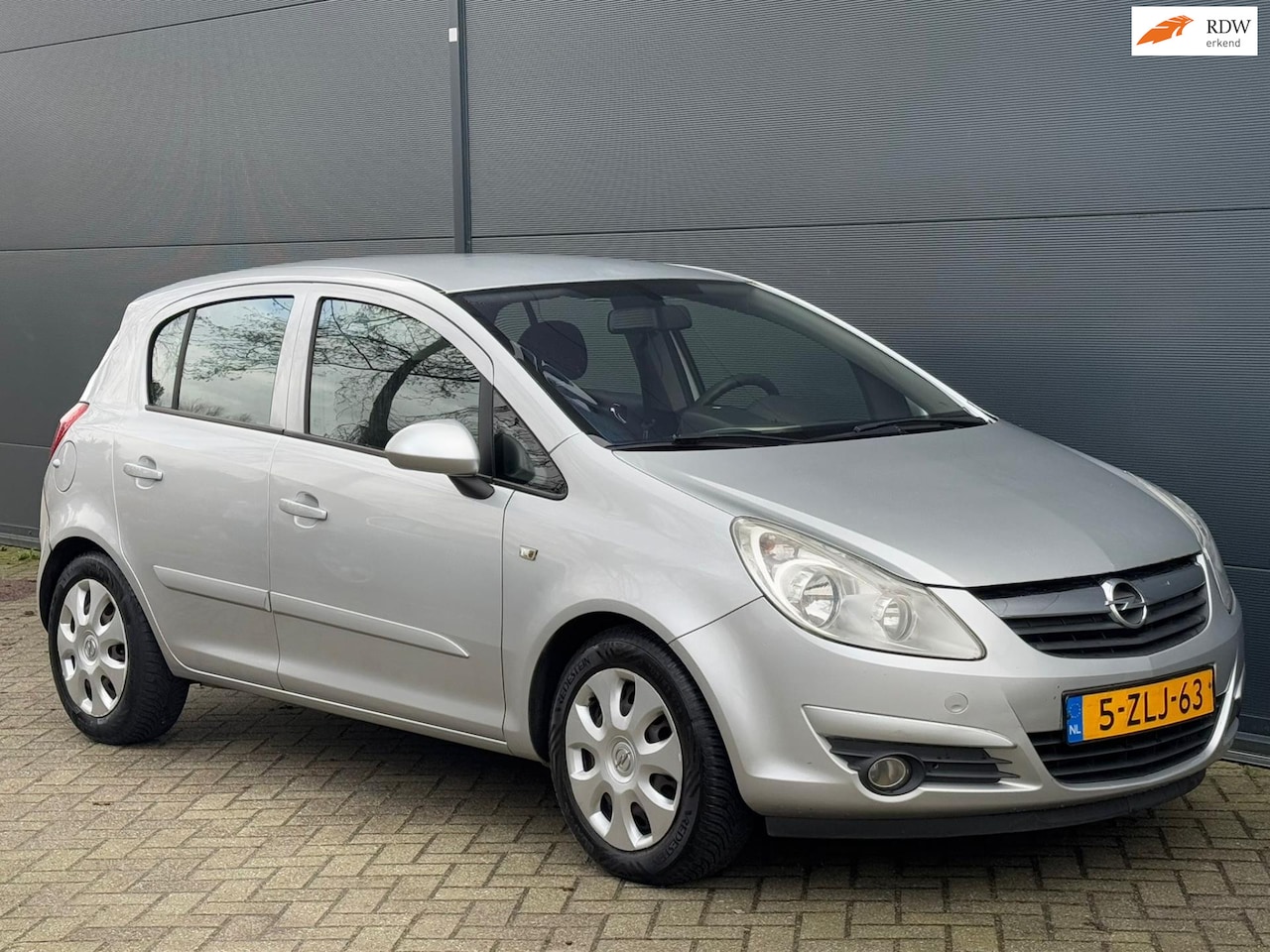 Opel Corsa - 1.2-16V Essentia 5DEURS APK - AutoWereld.nl