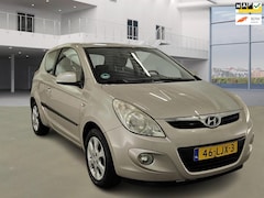 Hyundai i20 - 1.4i i-Catcher