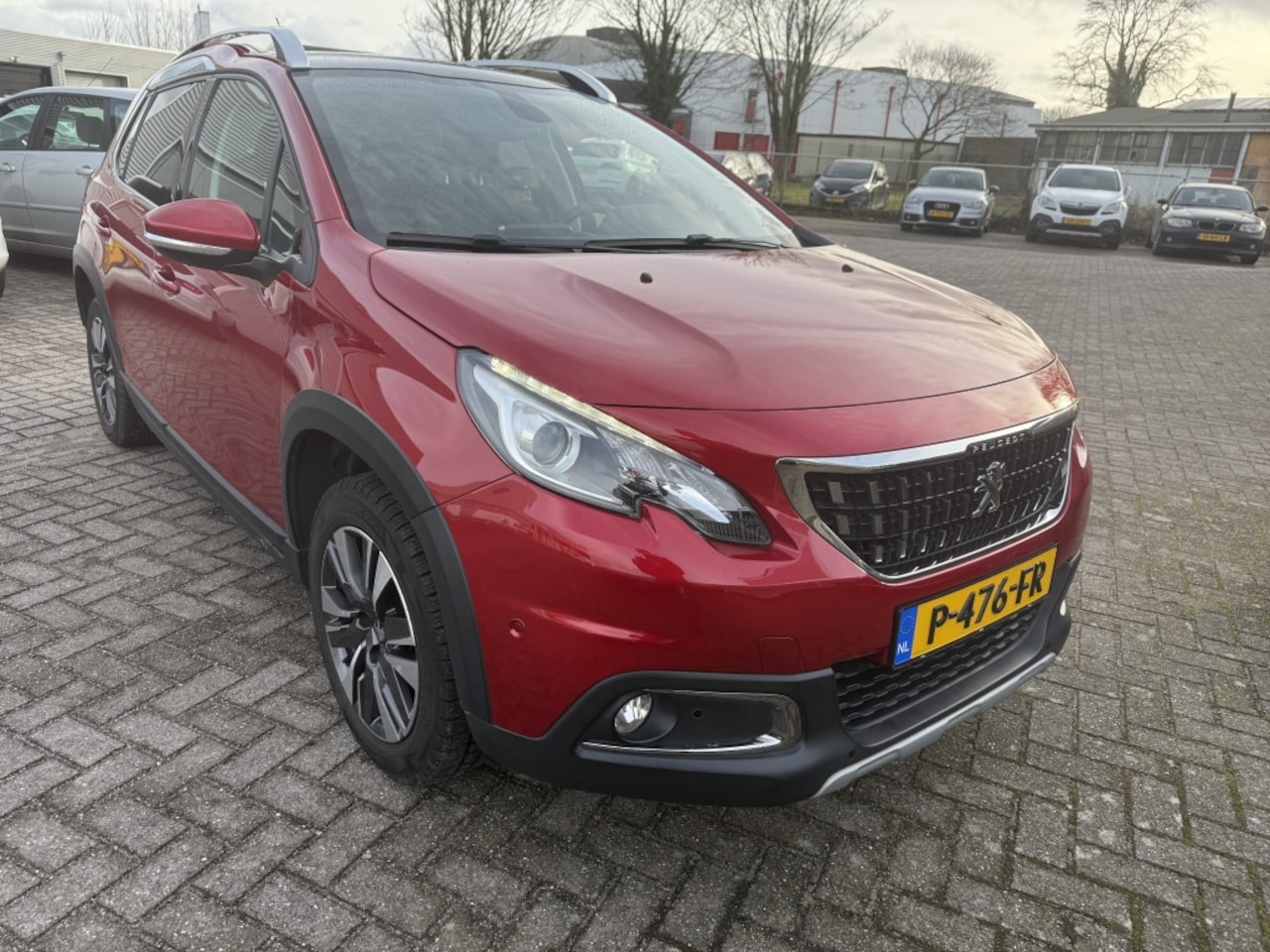 Peugeot 2008 - 1.2 PureTech Allure 1.2 PureTech Allure - AutoWereld.nl