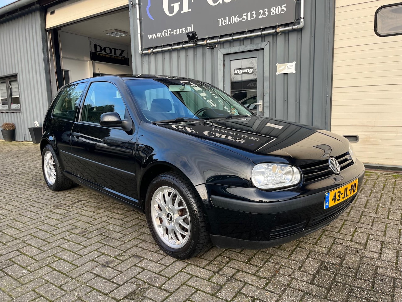 Volkswagen Golf - 1.6-16V Sportline 2002 APK NAP - AutoWereld.nl