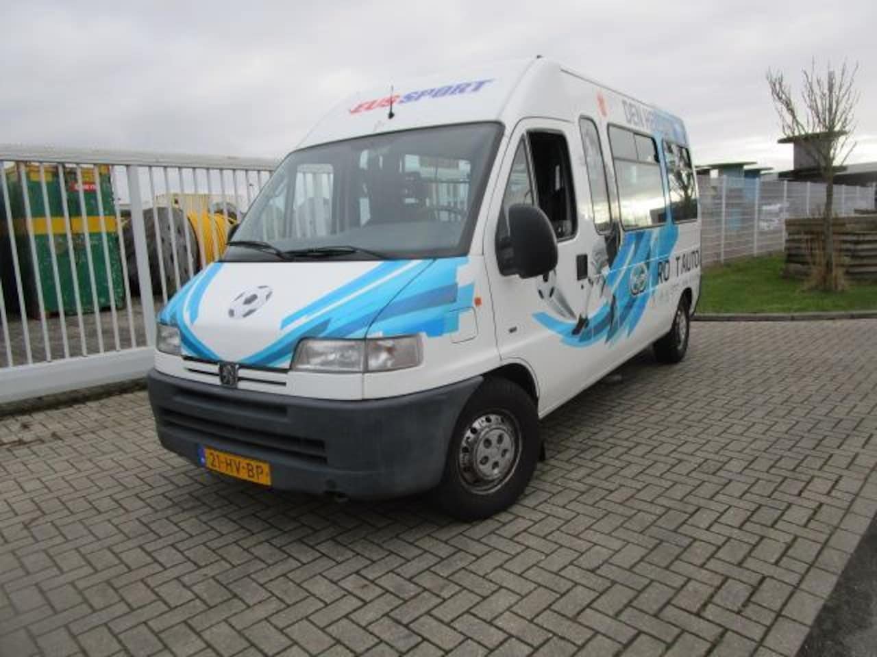 Peugeot Boxer - 350LH 2.8 HDI 350LH 2.8 HDI, 9 Persoons - AutoWereld.nl