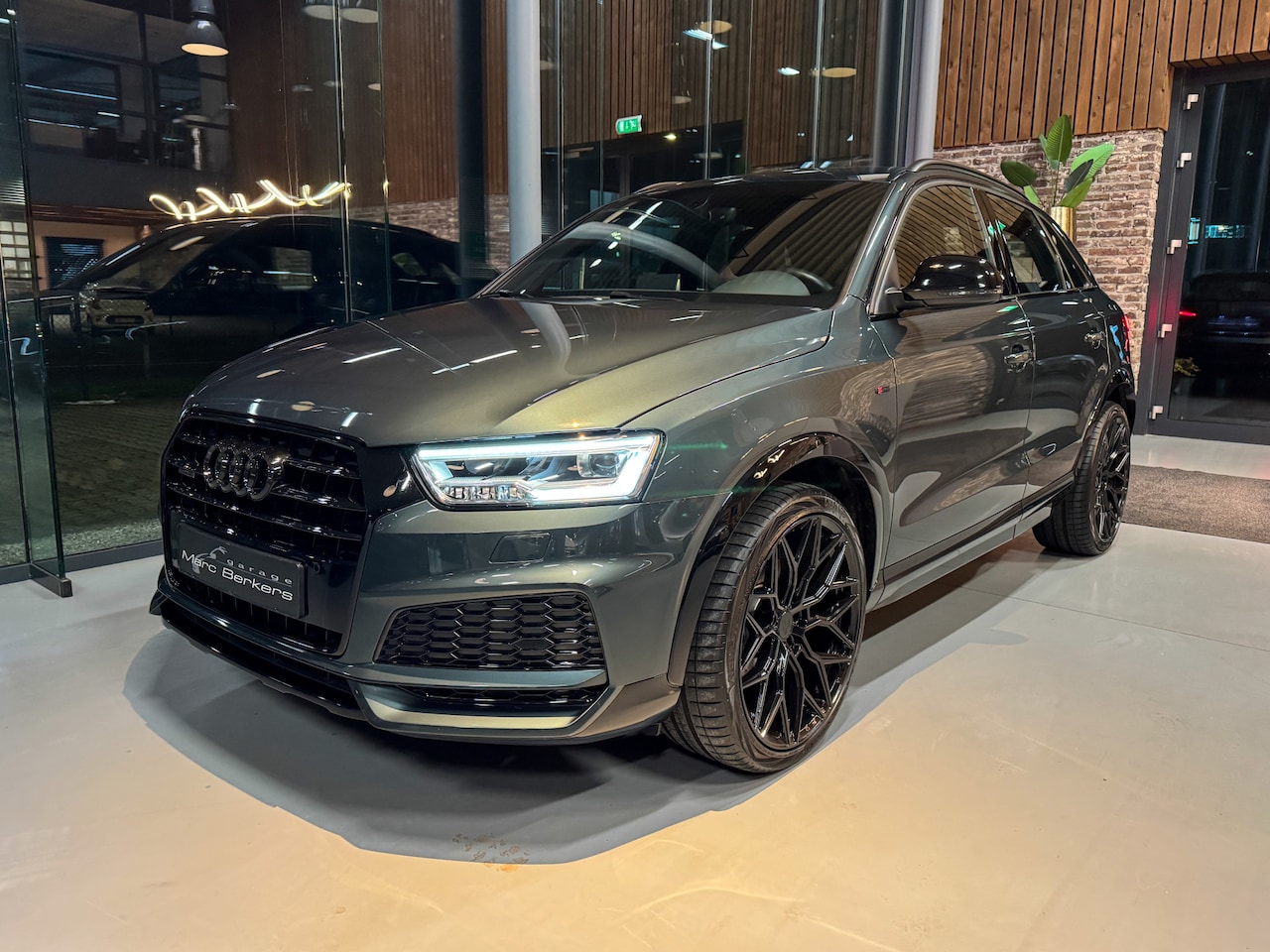 Audi Q3 - 2.0 TFSI quattro Design Pro Line Plus 2.0 TFSI quattro Design Pro Line Plus S-Line - AutoWereld.nl