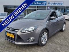 Ford Focus - 1.6 TI-VCT 126pk Powershift Titanium 5-Deurs | 1ste Eigenaar | Navi | Clima | Cruise | Led