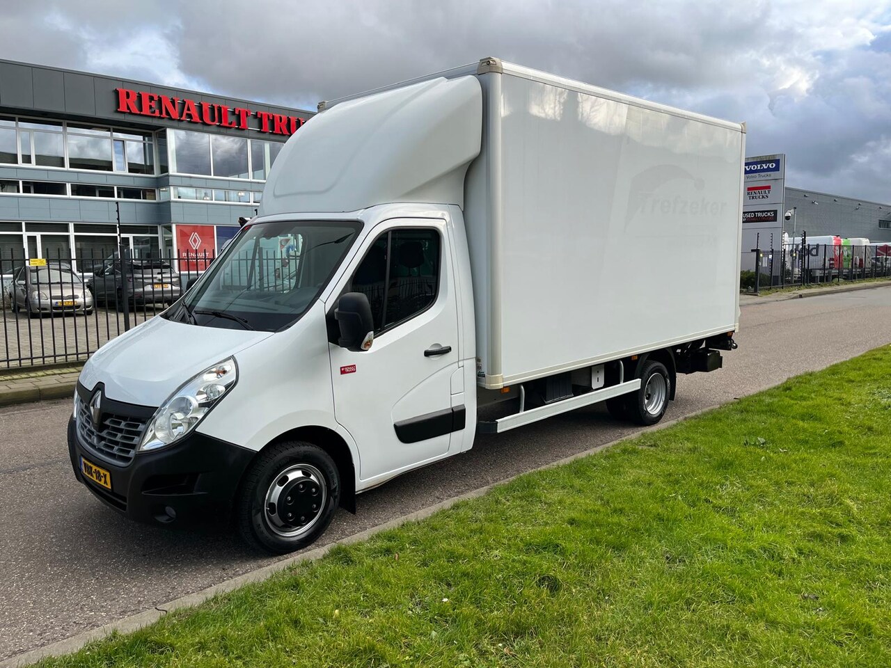 Renault Master - T-35 2.3dCI 165 PK L4 Trekhaak, Nav, - AutoWereld.nl