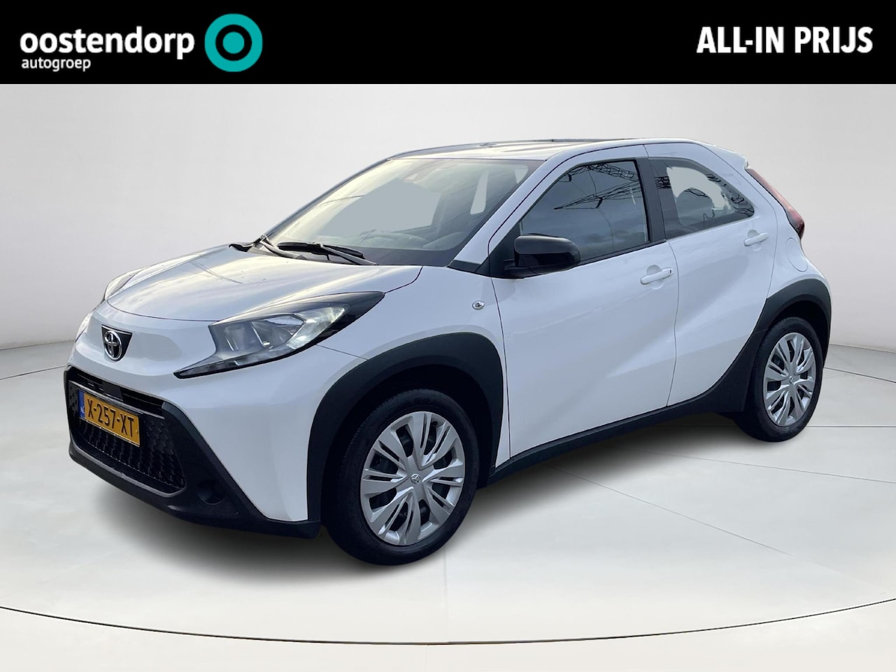 Toyota Aygo X - 1.0 VVT-i MT Play **APPLE CARPLAY/ PARKEERCAMERA/ GARANTIE** - AutoWereld.nl